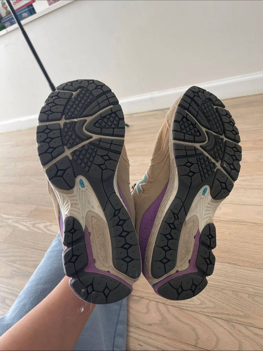New Balance closure secure upper